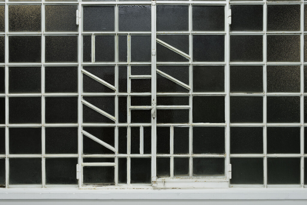 Galleria Mario Iannelli_Monochromes_Mullan_2 (1)